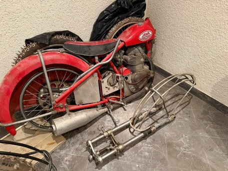1989 Jawa 500 R, красный, 1000000 рублей, вид 2