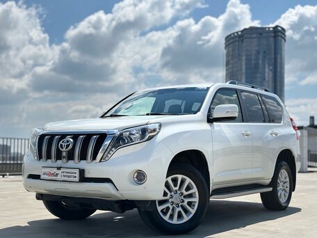 2017 Toyota Land Cruiser Prado 150 Series Рестайлинг 2, белый, 3938880 рублей, вид 1