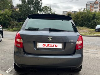 2011 Skoda Fabia II Рестайлинг, серый, 900000 рублей, вид 5