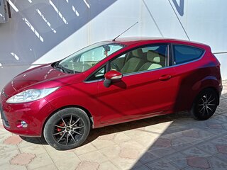 2008 Ford Fiesta Mk6, красный, 750000 рублей, вид 4