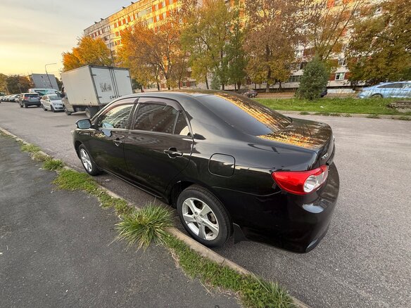 2011 Toyota Corolla X (E140, E150) Рестайлинг, чёрный, 1080000 рублей - вид 7