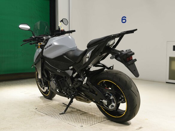 2022 Suzuki GSX-S 1000, серый, 1099000 рублей - вид 30
