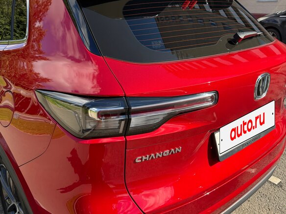 2024 Changan UNI-S I, красный, 2245000 рублей - вид 14