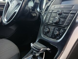 2014 Opel Astra J Рестайлинг, чёрный, 650000 рублей, вид 5