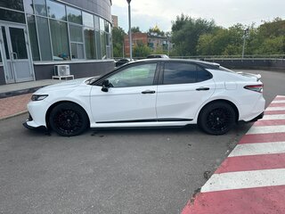 2019 Toyota Camry VIII (XV70), белый, 2150000 рублей, вид 5