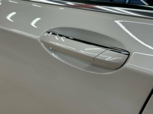 2019 BMW 7 серии Long 730Ld xDrive VI (G11/G12) Рестайлинг, белый, 7899000 рублей - вид 7