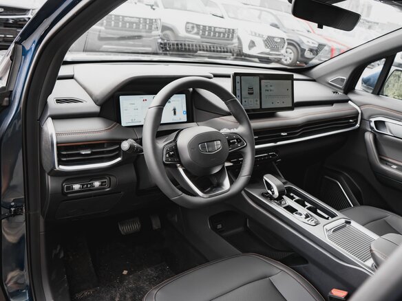 2026 Geely Okavango I Рестайлинг, синий, 3870900 рублей - вид 25