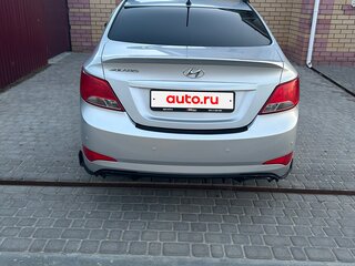 2016 Hyundai Solaris I Рестайлинг, серебристый, 900000 рублей, вид 5