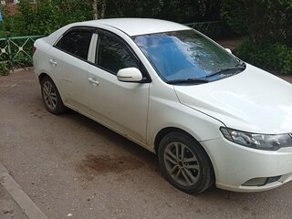 2011 Kia Cerato 6-speed II, белый, 400000 рублей, вид 2