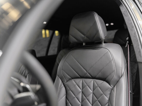 2026 BMW X7 40i I (G07) Рестайлинг, серый, 17690000 рублей - вид 11
