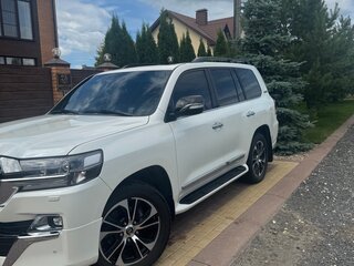 2020 Toyota Land Cruiser 200 Series Рестайлинг 2, белый, 8190000 рублей, вид 2