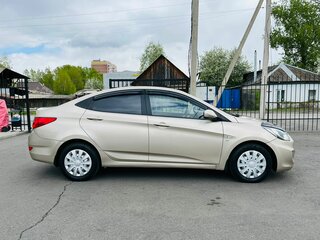 2011 Hyundai Solaris I, бежевый, 999999 рублей, вид 5