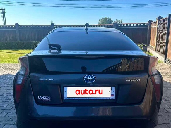2016 Toyota Prius IV (XW50), серый, 1500000 рублей - вид 1