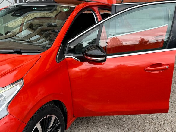 2017 Peugeot 208 I Рестайлинг, оранжевый, 1200000 рублей - вид 4