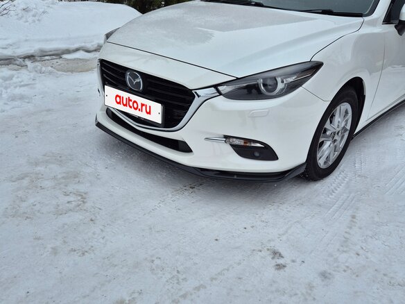 2016 Mazda Axela III Рестайлинг, белый, 1320000 рублей - вид 10