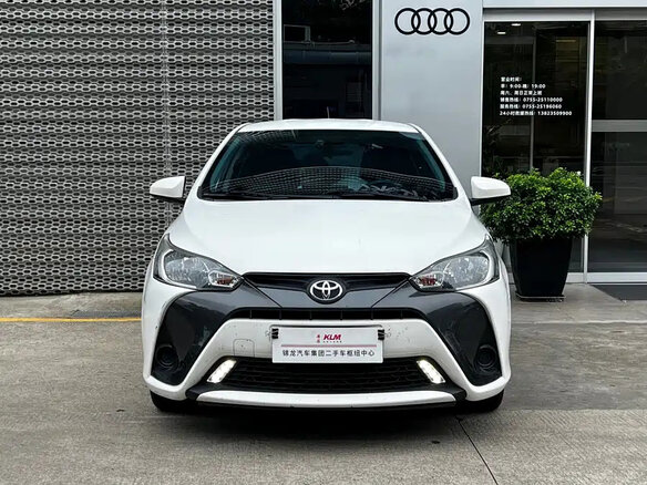 2019 Toyota Yaris DJ/DL, белый, 1180123 рублей