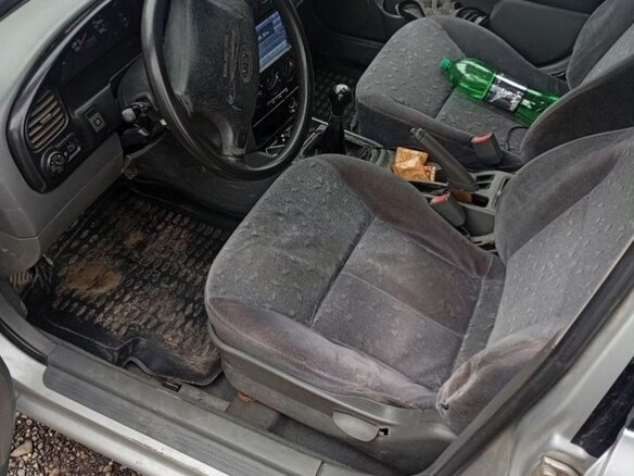 2006 Kia Spectra I Рестайлинг 2, серебристый, 250000 рублей - вид 5