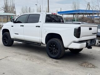 2014 Toyota Tundra CrewMax II Рестайлинг, белый, 5000000 рублей, вид 5