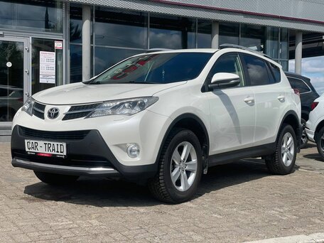 Toyota RAV4 IV (XA40)