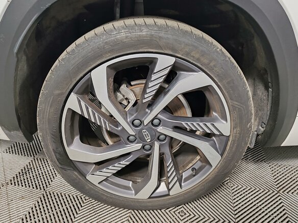 2024 Geely Monjaro I, белый, 3035000 рублей - вид 17