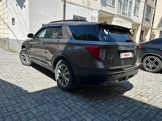 2020 Ford Explorer VI, коричневый, 2700000 рублей, вид 5