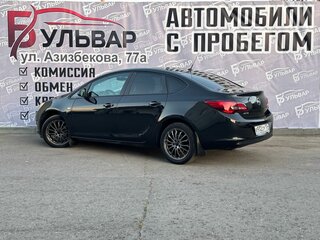 2013 Opel Astra J Рестайлинг, чёрный, 880000 рублей, вид 4