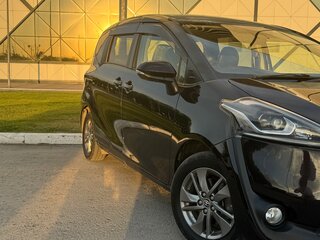2017 Toyota Sienta II, фиолетовый, 1400000 рублей, вид 2
