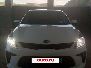 2019 Kia Rio IV, белый, 1150000 рублей, вид 2