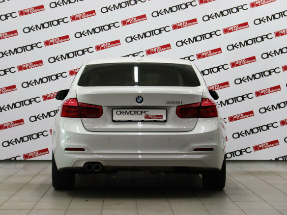 2017 BMW 3 серии 320i VI (F3x) Рестайлинг, белый, 1795170 рублей - вид 4