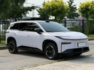 2026 Toyota bZ3X 50 kWh, серый, 2100000 рублей, вид 1