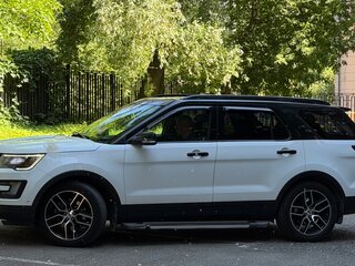 2015 Ford Explorer V Рестайлинг, белый, 1970000 рублей, вид 2