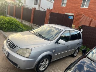 2006 Kia Carens I (RS) Рестайлинг, серебристый, 485000 рублей, вид 1