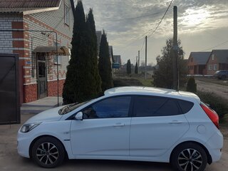 2014 Hyundai Solaris I, белый, 705000 рублей, вид 5