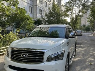 2011 Infiniti QX56 II, белый, 2200000 рублей, вид 3