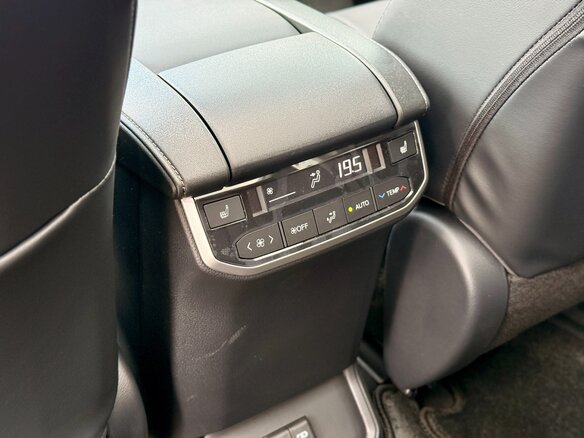 2026 Toyota Highlander IV (XU70), чёрный, 5500000 рублей - вид 27
