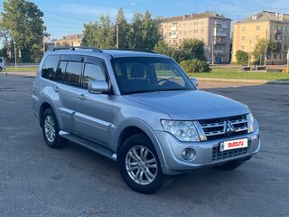 2011 Mitsubishi Pajero IV Рестайлинг 1, серебристый, 1890000 рублей, вид 3