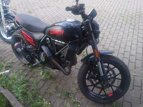 2024 Ducati Scrambler 800, чёрный, 1100000 рублей