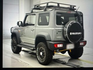 2021 Suzuki Jimny Sierra IV, серый, 1900000 рублей, вид 2