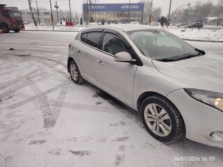 2012 Renault Megane III Рестайлинг, серый, 570000 рублей, вид 3