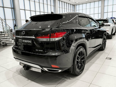 2019 Lexus RX 300 IV Рестайлинг, чёрный, 3880000 рублей, вид 5