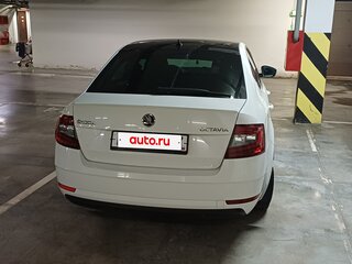 2019 Skoda Octavia III (A7) Рестайлинг, белый, 1300000 рублей, вид 3