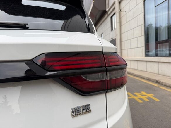 2021 Geely Binyue I Рестайлинг, белый, 1227000 рублей - вид 5