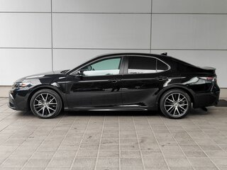 2023 Toyota Camry VIII (XV70) Рестайлинг, чёрный, 3390000 рублей, вид 5