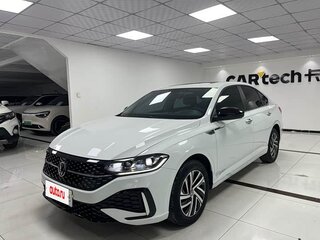 2022 Volkswagen Lavida III Рестайлинг, белый, 1550000 рублей, вид 1