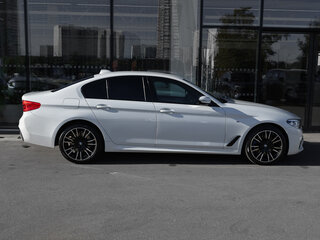 2018 BMW 5 серии 520d xDrive VII (G30/G31/G38), белый, 3598000 рублей, вид 4