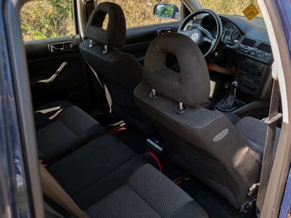 2000 Volkswagen Bora I, синий, 510000 рублей - вид 11