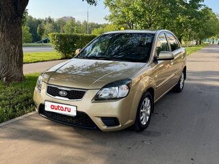 2010 Kia Rio II Рестайлинг, бежевый, 470000 рублей, вид 1