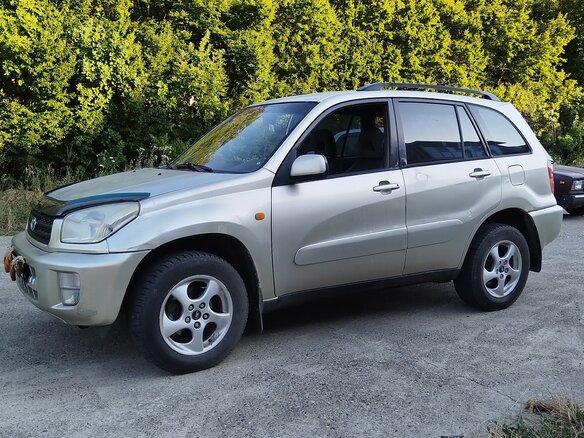 2000 Toyota RAV4 II (XA20), жёлтый, 410000 рублей - вид 3