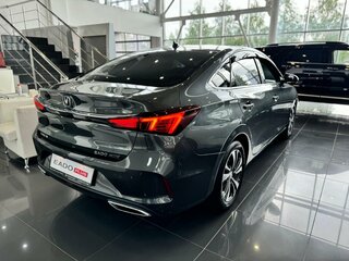 2024 Changan Eado Plus I, серый, 2489900 рублей, вид 4