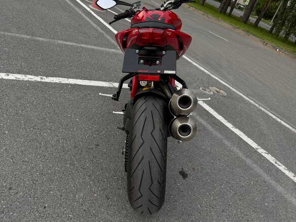 2011 Ducati Streetfighter, красный, 750000 рублей - вид 2